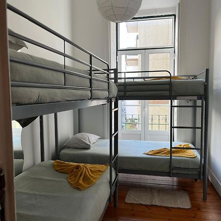 Garden Campo De Ourique Guest House - Hostel Lisboa المظهر الخارجي الصورة