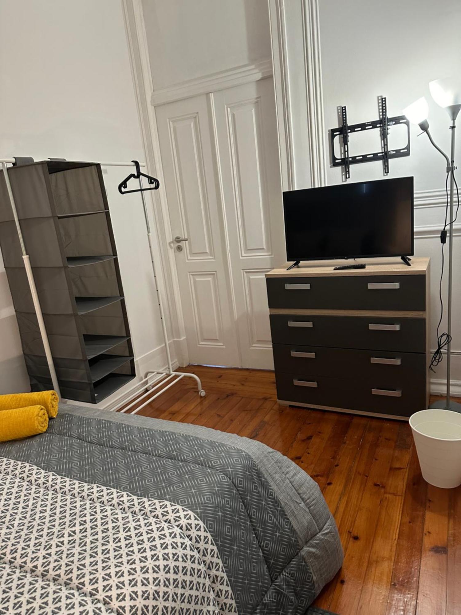 Garden Campo De Ourique Guest House - Hostel Lisboa المظهر الخارجي الصورة