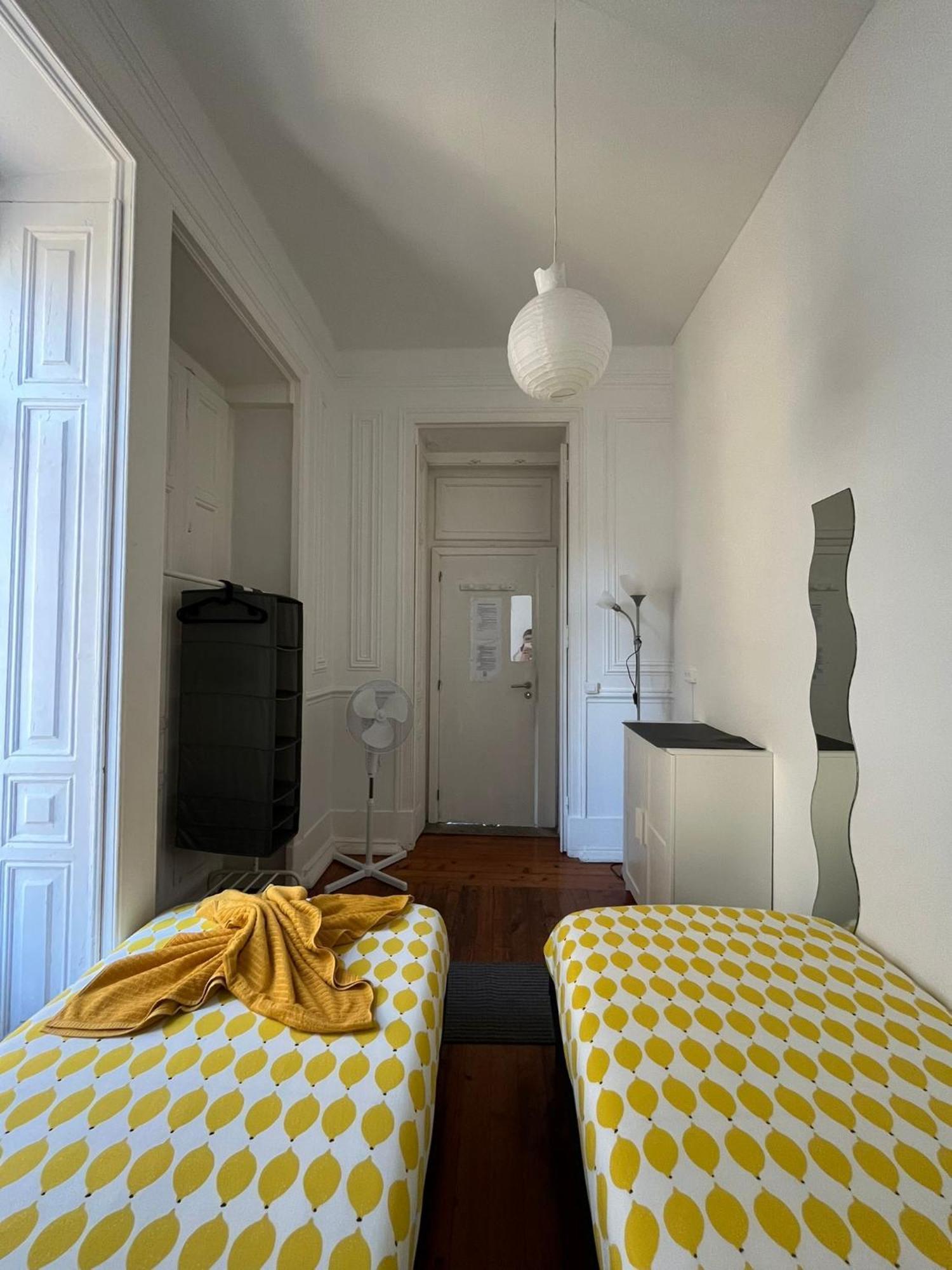 Garden Campo De Ourique Guest House - Hostel Lisboa المظهر الخارجي الصورة