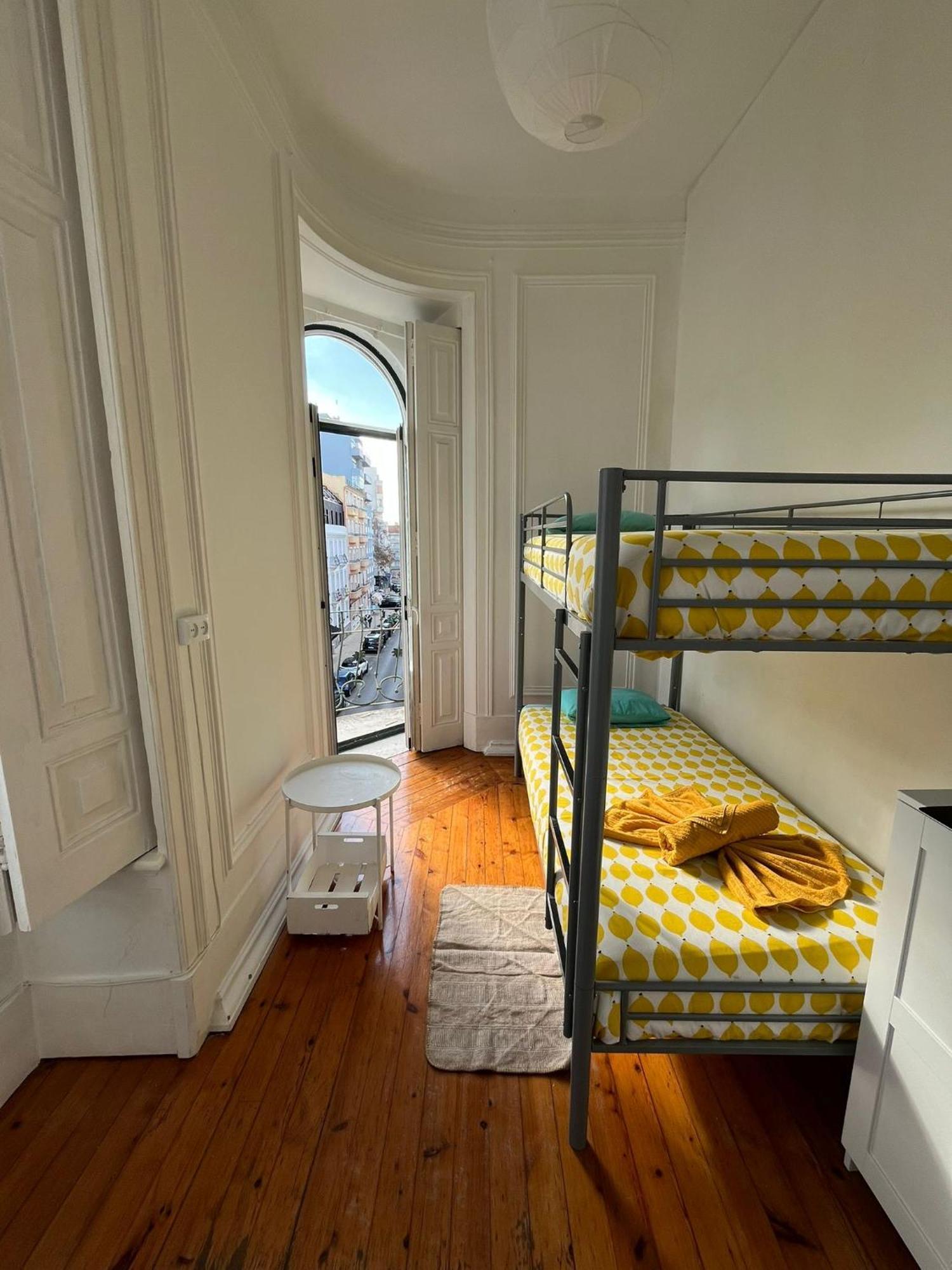 Garden Campo De Ourique Guest House - Hostel Lisboa المظهر الخارجي الصورة
